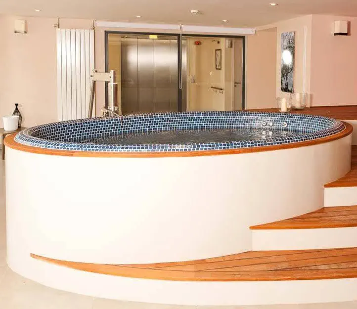 Diamond Spa Pool