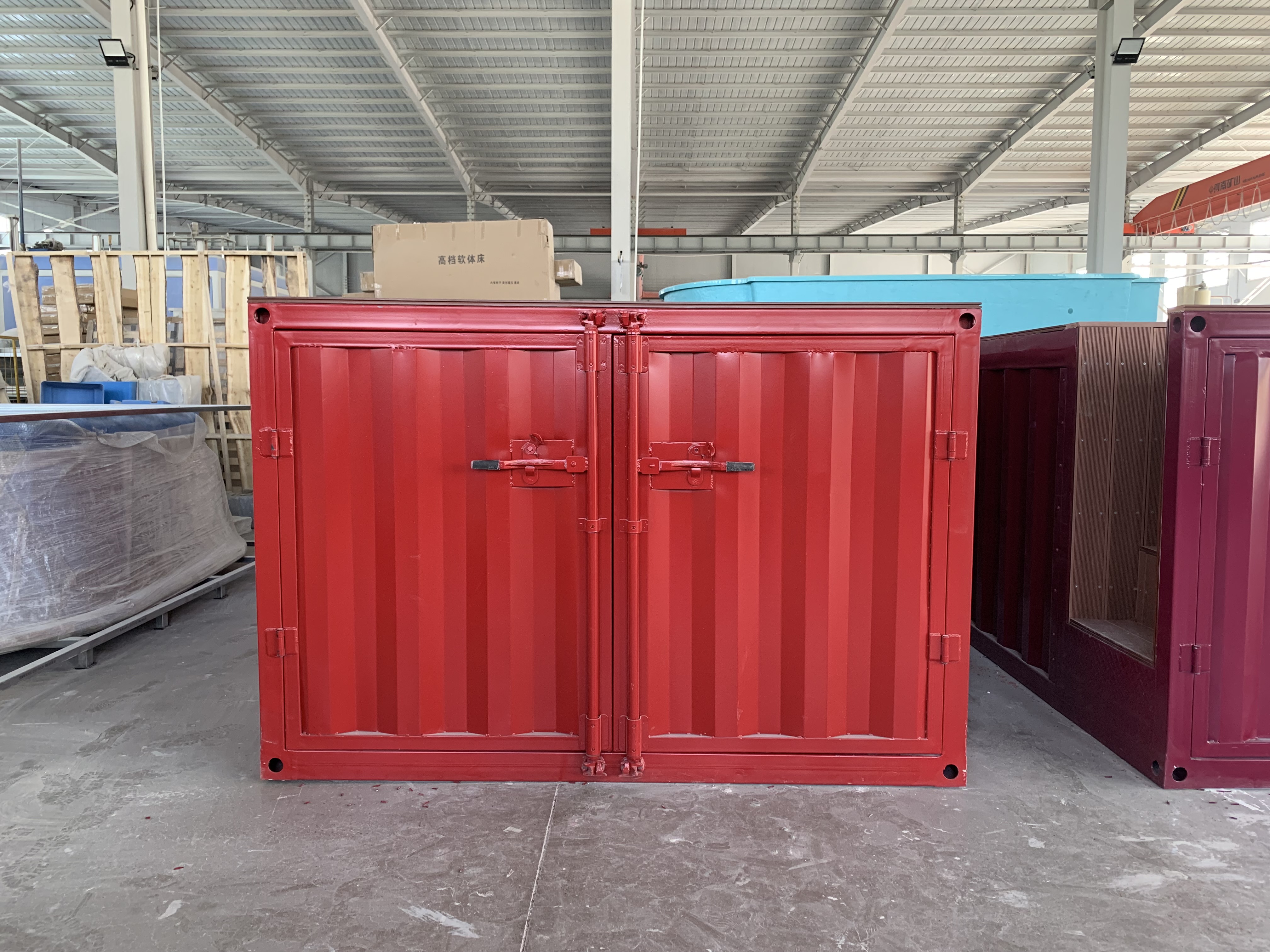 Colorful Shipping Container Pool Now Available! 16.73 Ft × 7.38 Ft × 5.25 Ft (5.1m × 2.25m × 1.6m) Transform Any Backyard Into A Private Water Paradise!