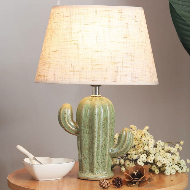 Girl creative lamp dimming