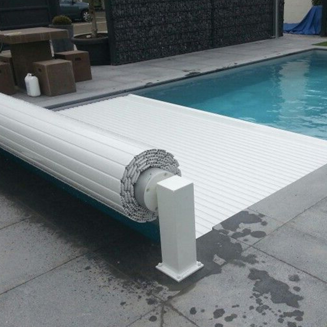 Floating strip pool cover