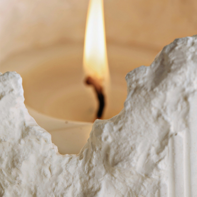 Original Coliseum scented candle