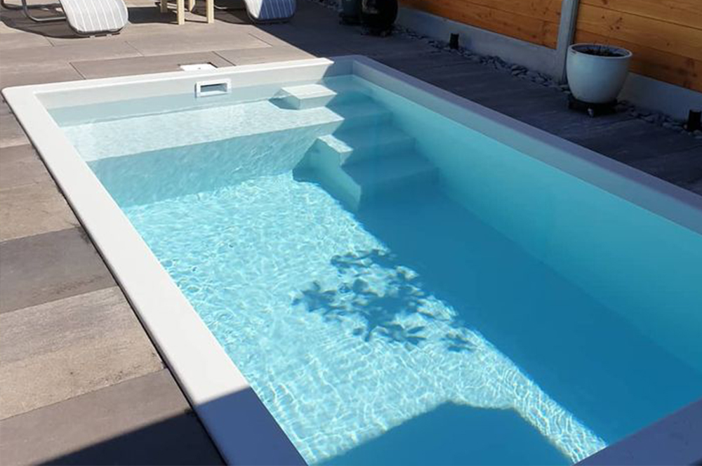 ONE PEICES POOL