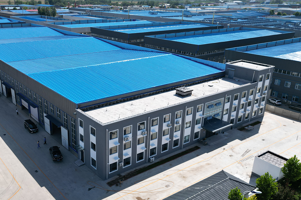professional pool manufacturer