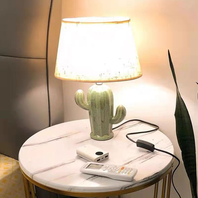 Girl creative lamp dimming